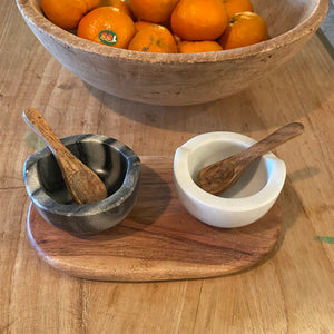 Marble salt and pepper w/ acacia wood tray